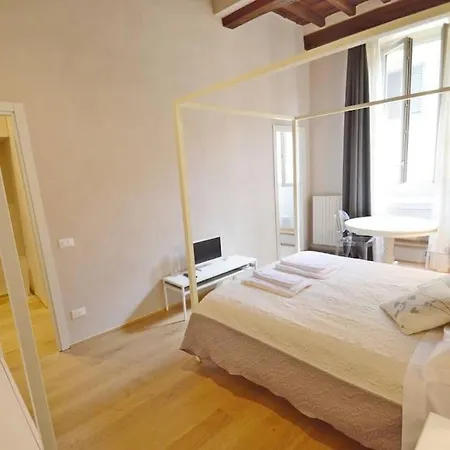 Apartment Keys Of Italy - Albero 15 Small - Train Station For Couples 2nd Floor Florence
