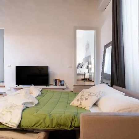 Keys Of Italy - Albero 15 - Big And Small By Train Station 2nd Floor