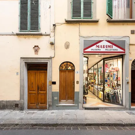 Keys Of Italy - Albero 15 - Big And Small By Train Station 2nd Floor Apartment