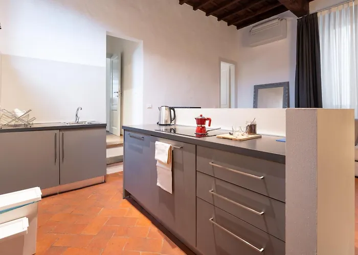 Keys Of Italy - Albero 15 - Big And Small By Train Station 2nd Floor Apartament