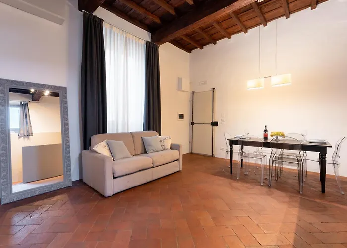 Keys Of Italy - Albero 15 - Big And Small By Train Station 2nd Floor Apartament *